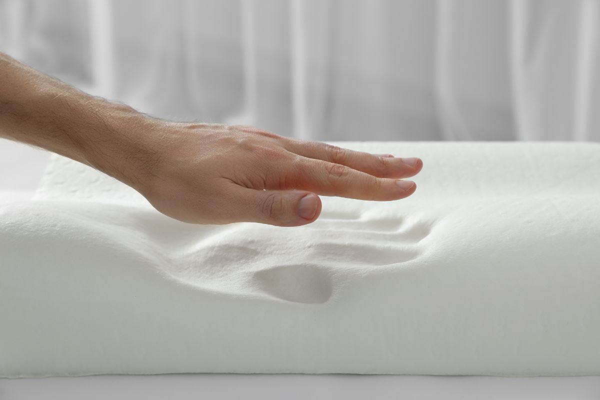 Guanciale memory foam mano 