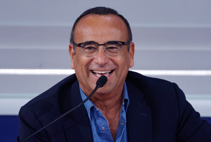 carlo conti in conferenza stampa a sanremo