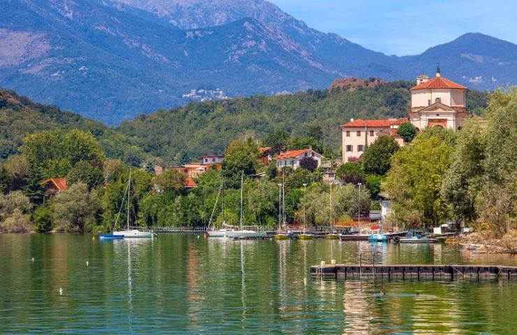 Vista panoramica dal lago di Avigliana